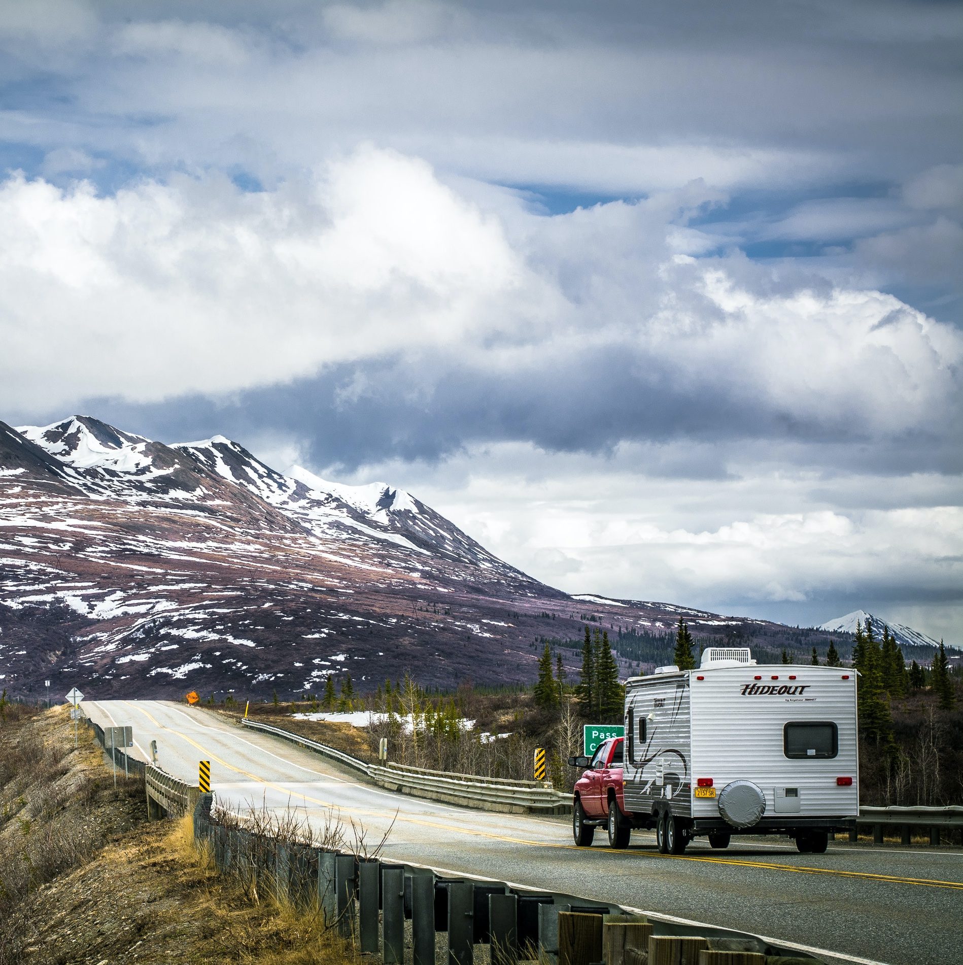 A sea otter floats peacefully on its back.